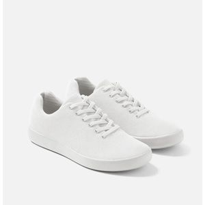 Atoms Women’s White Sneaker, Size 9.75, Model 000
